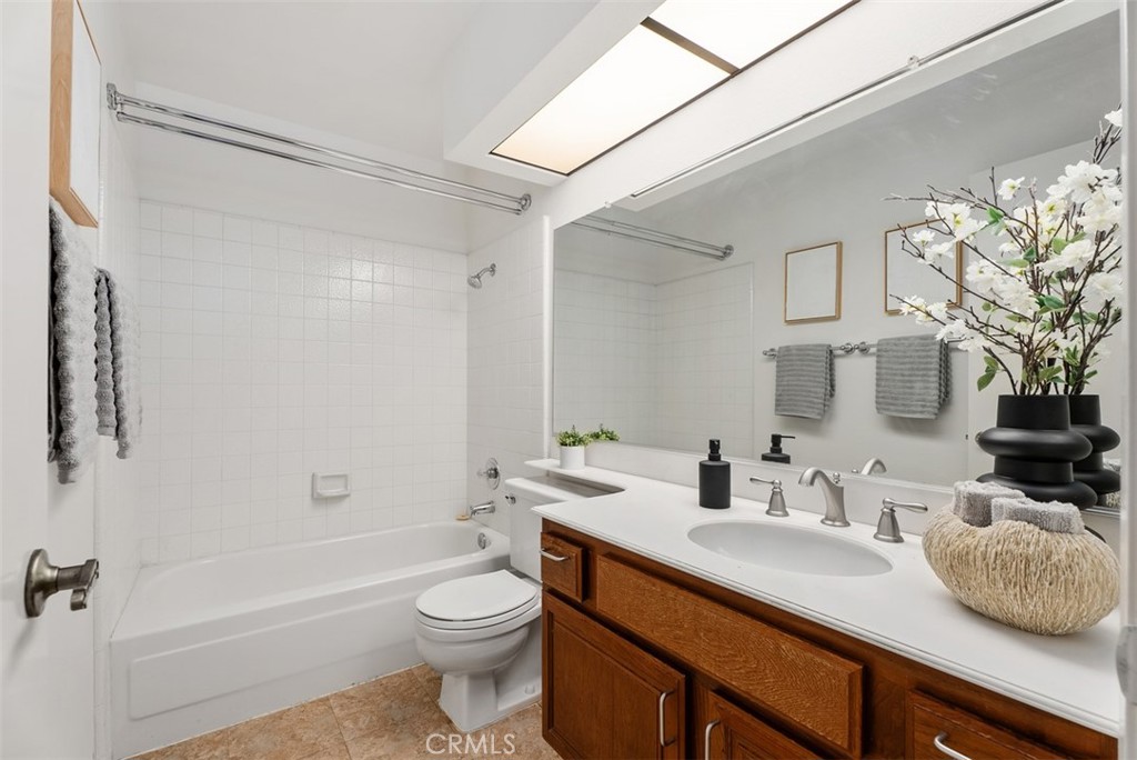 26242 Golada Property Photo 16