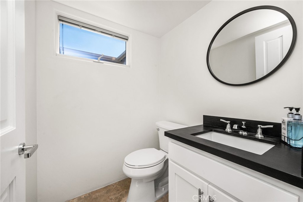 506 1/2 Acacia Property Photo 19