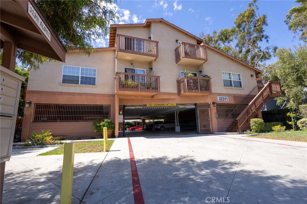 32311 Alipaz Street 3 Property Photo 8