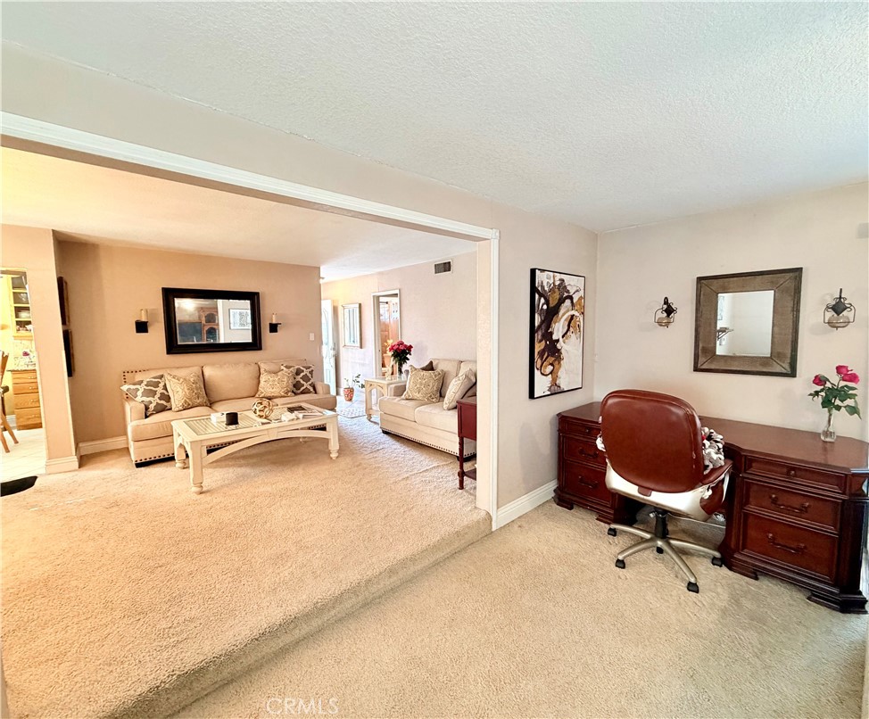 11634 Singleton Drive Property Photo 8