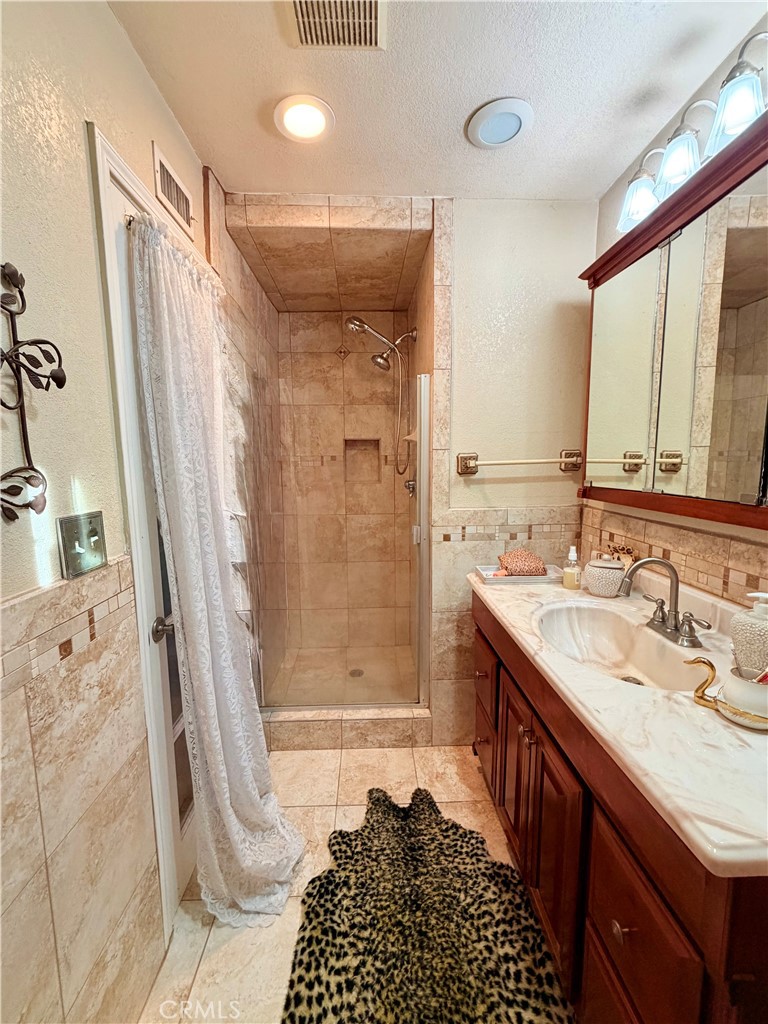 11634 Singleton Drive Property Photo 14