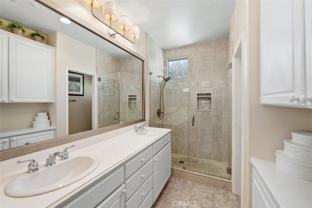 65 Vellisimo Property Photo 37