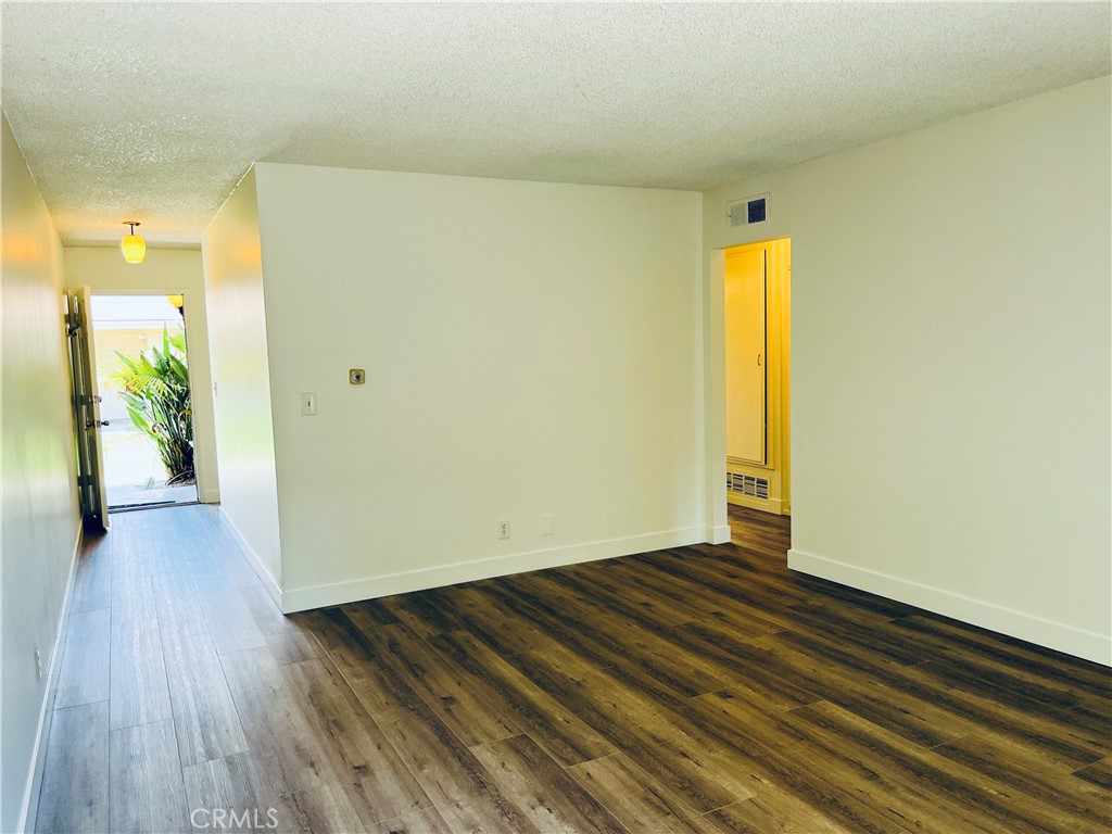 7612 Amazon 2 Property Photo 5