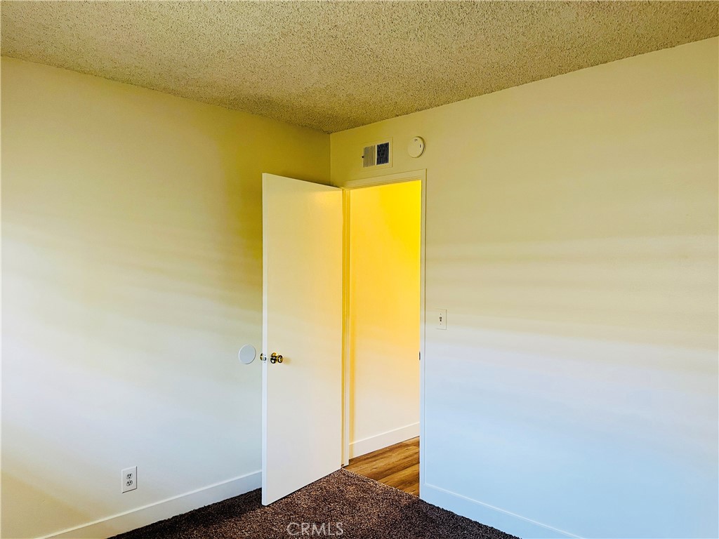 7612 Amazon 2 Property Photo 11
