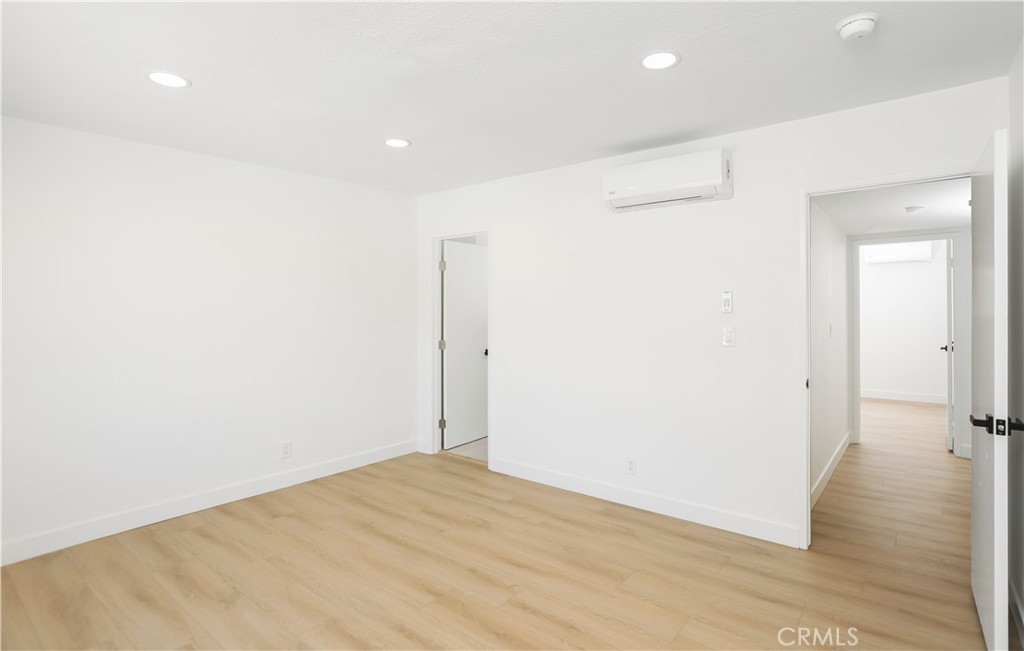 2937 Mendoza C Property Photo 15