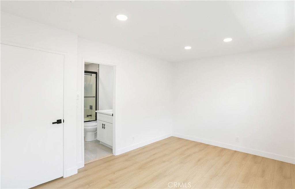 2937 Mendoza C Property Photo 22