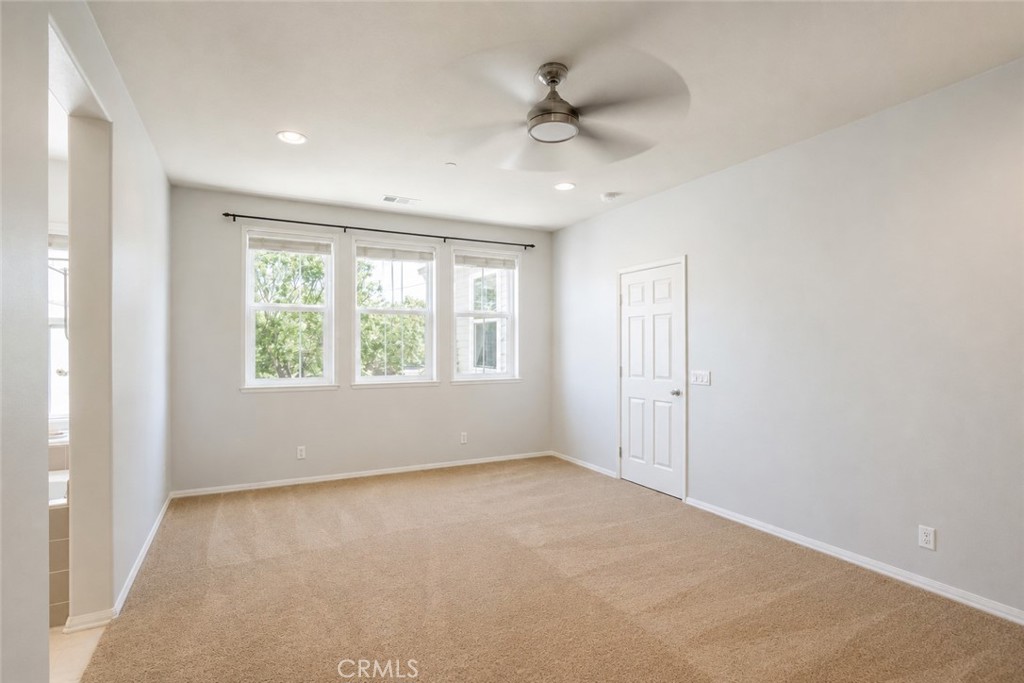 15563 Jasmine Place Property Photo 9