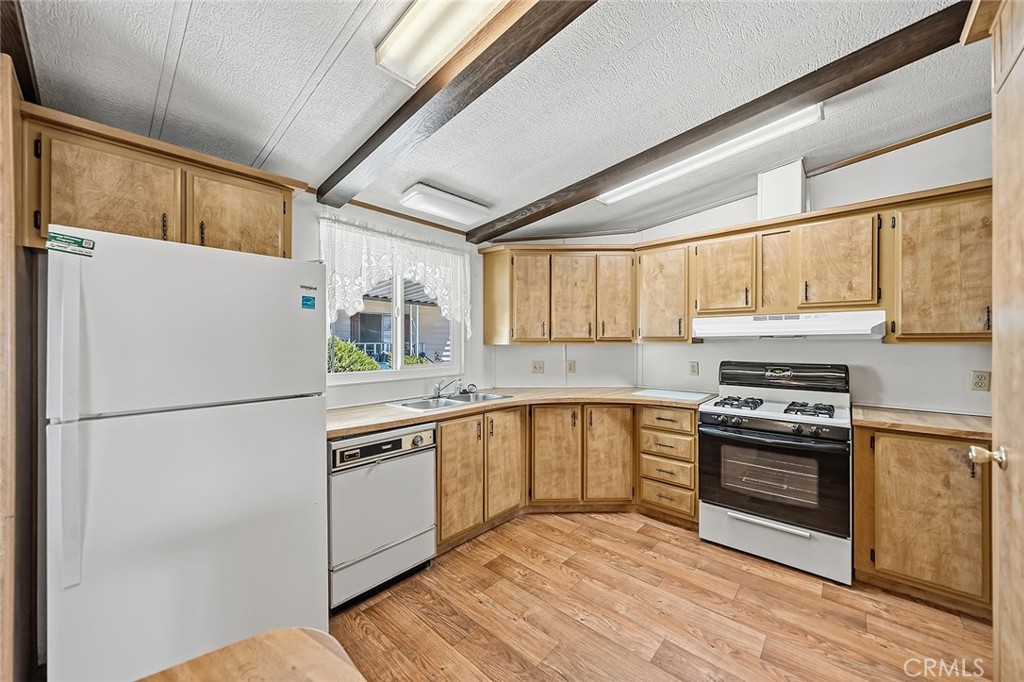 200 W San Bernardino Ave 125 Property Photo 11