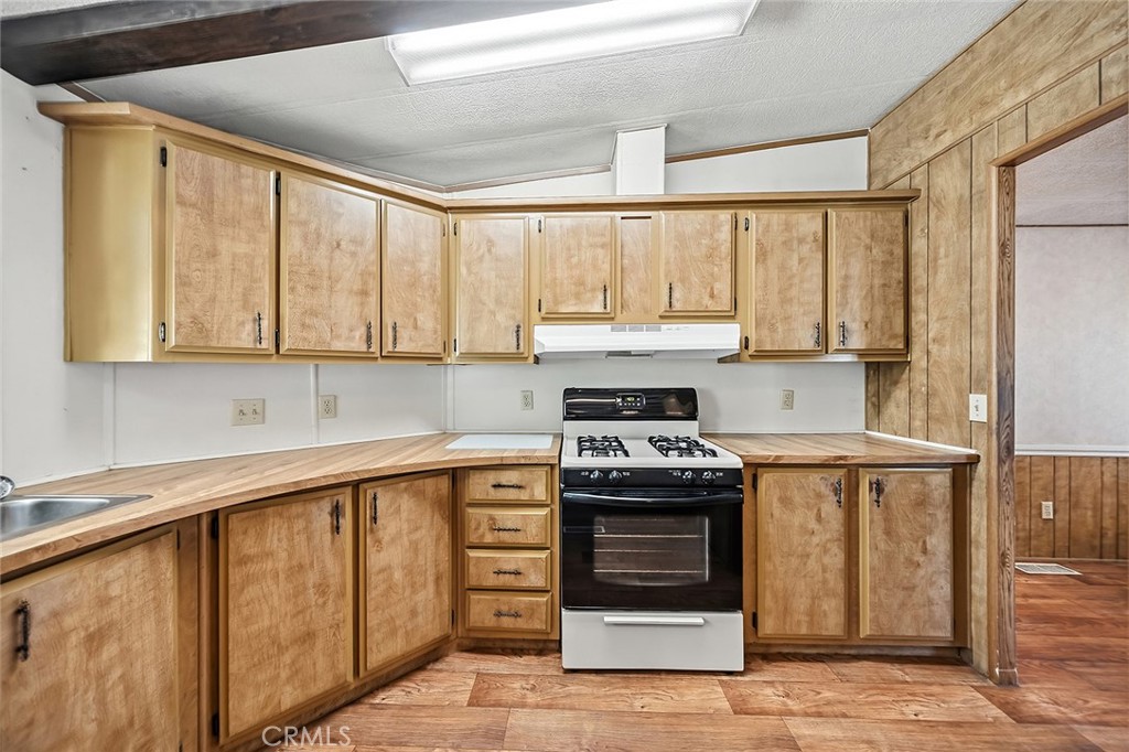 200 W San Bernardino Ave 125 Property Photo 12