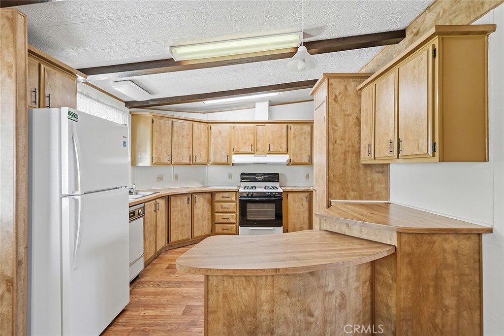 200 W San Bernardino Ave 125 Property Photo 14
