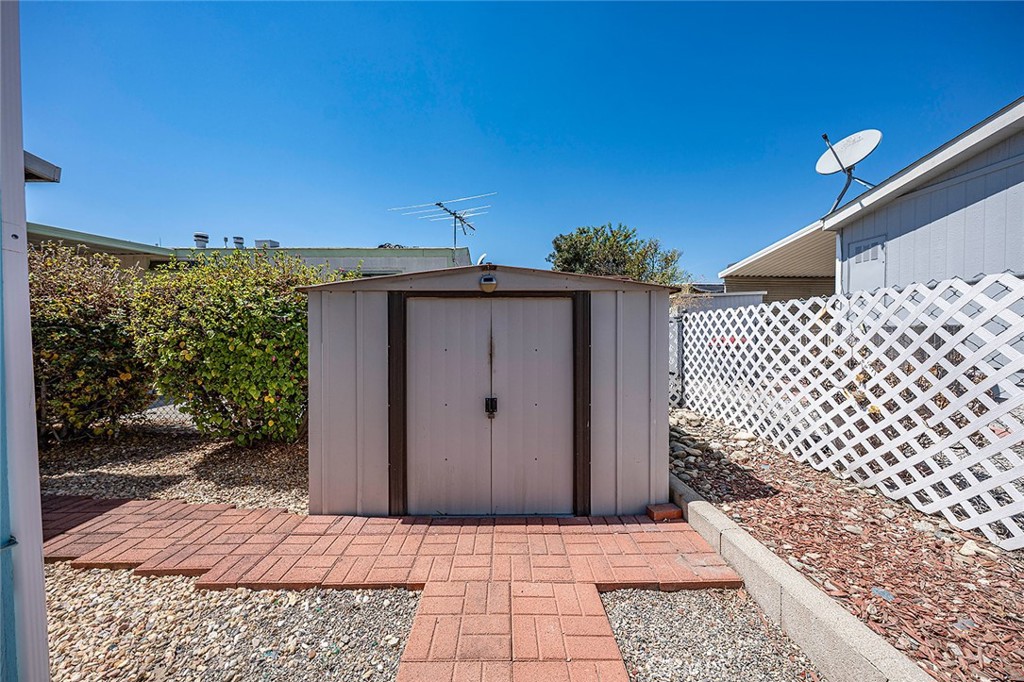200 W San Bernardino Ave 125 Property Photo 42