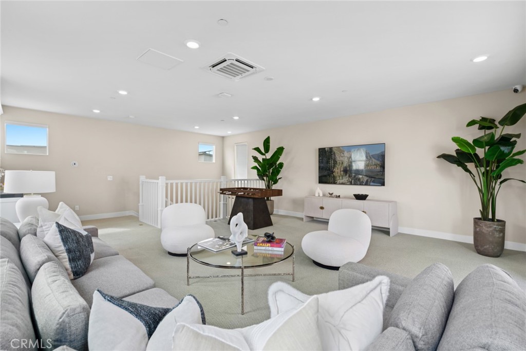 111 Spiral Property Photo 45