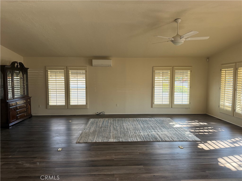 74406 Mercury Circle E Property Photo 4