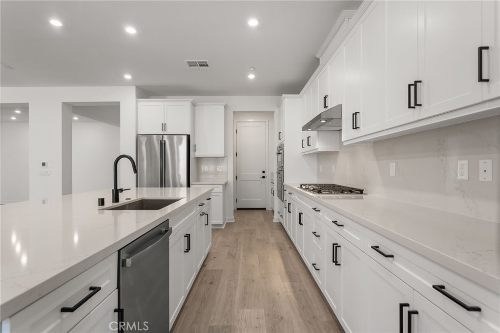 1381 Amanda Glen S Property Photo 15