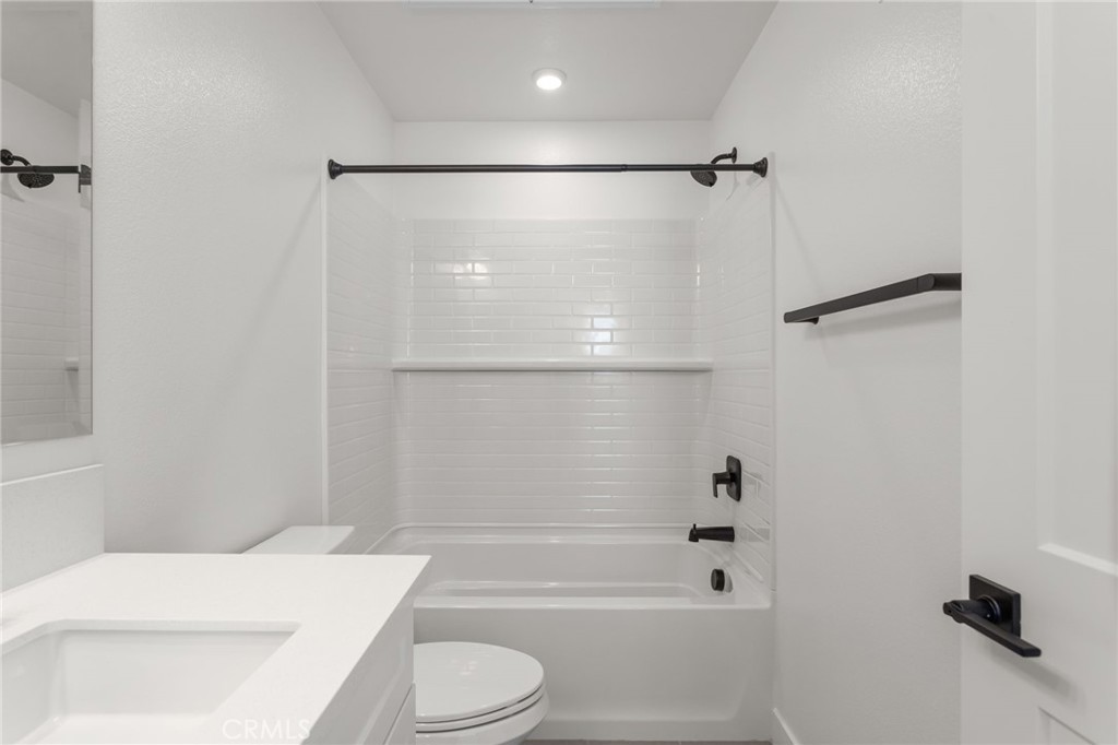 1381 Amanda Glen S Property Photo 21