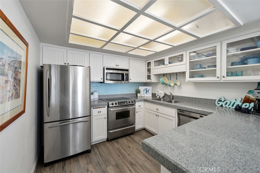2430 Glenneyre Property Photo 10