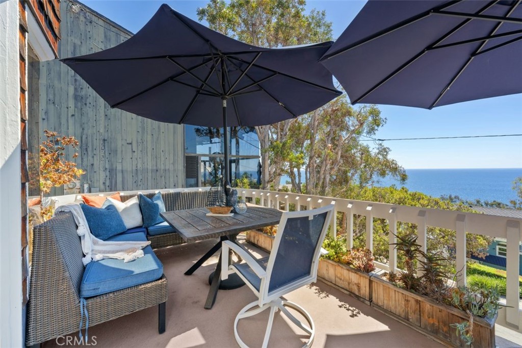 2430 Glenneyre Property Photo 13