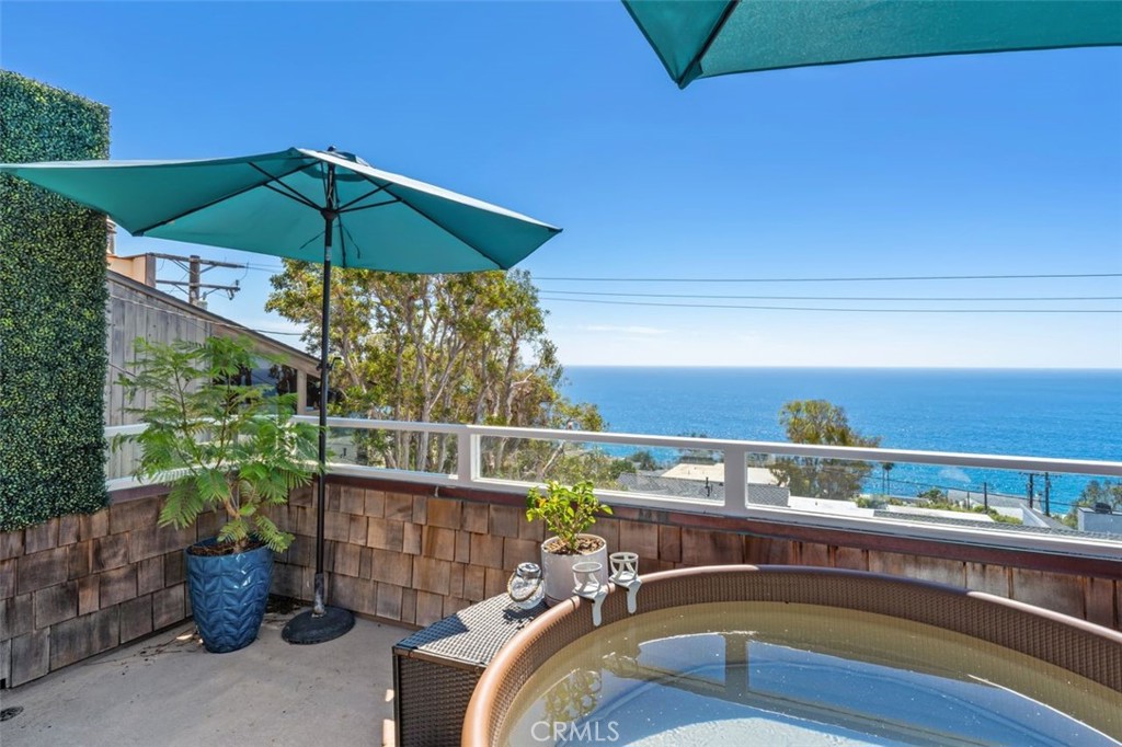 2430 Glenneyre Property Photo 23