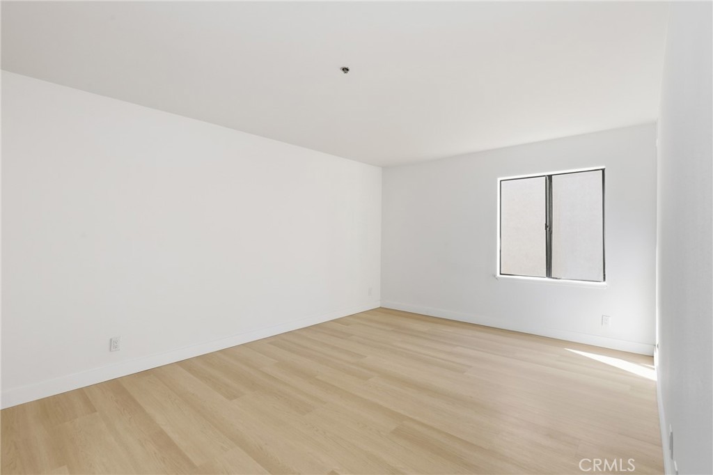 700 W 3rd Street A209 Property Photo 14