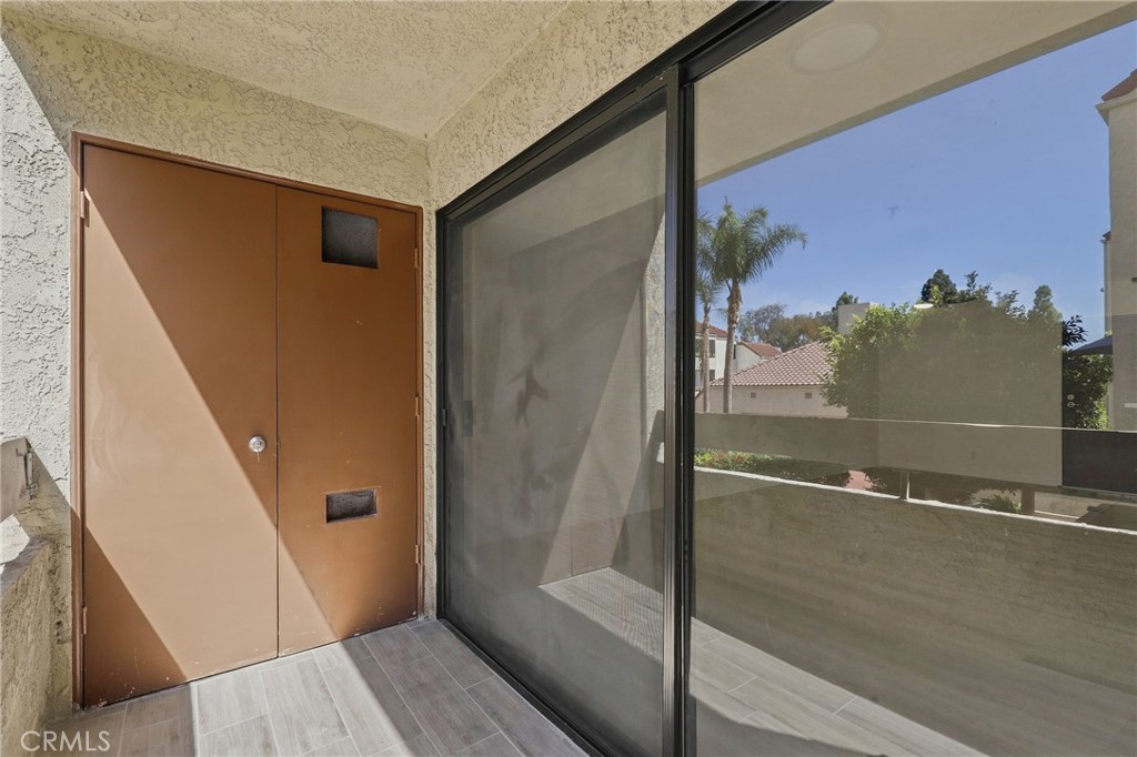 700 W 3rd Street A209 Property Photo 26