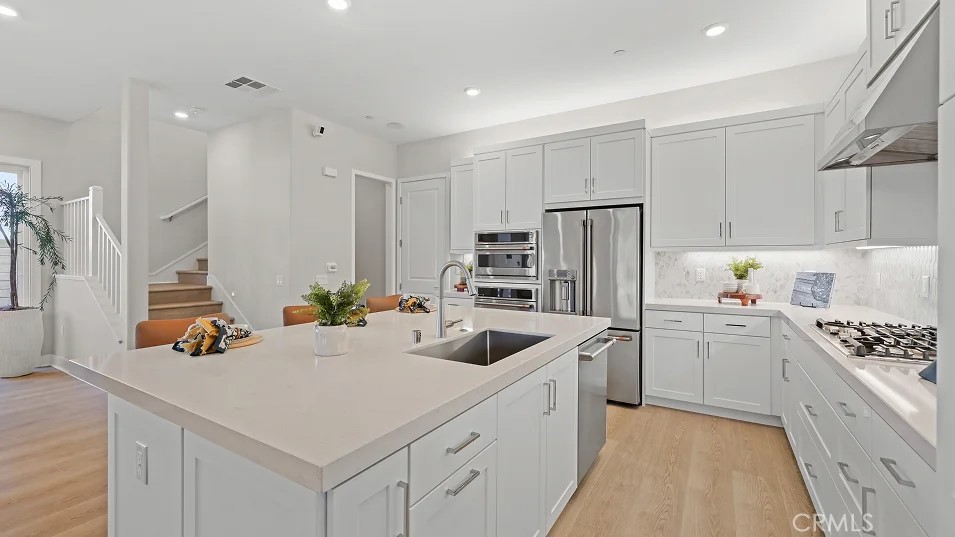 27308 Fox Den Place Property Photo 2