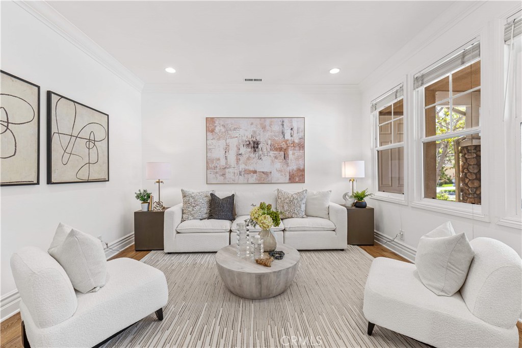 1 Sommerville Pl Property Photo 8