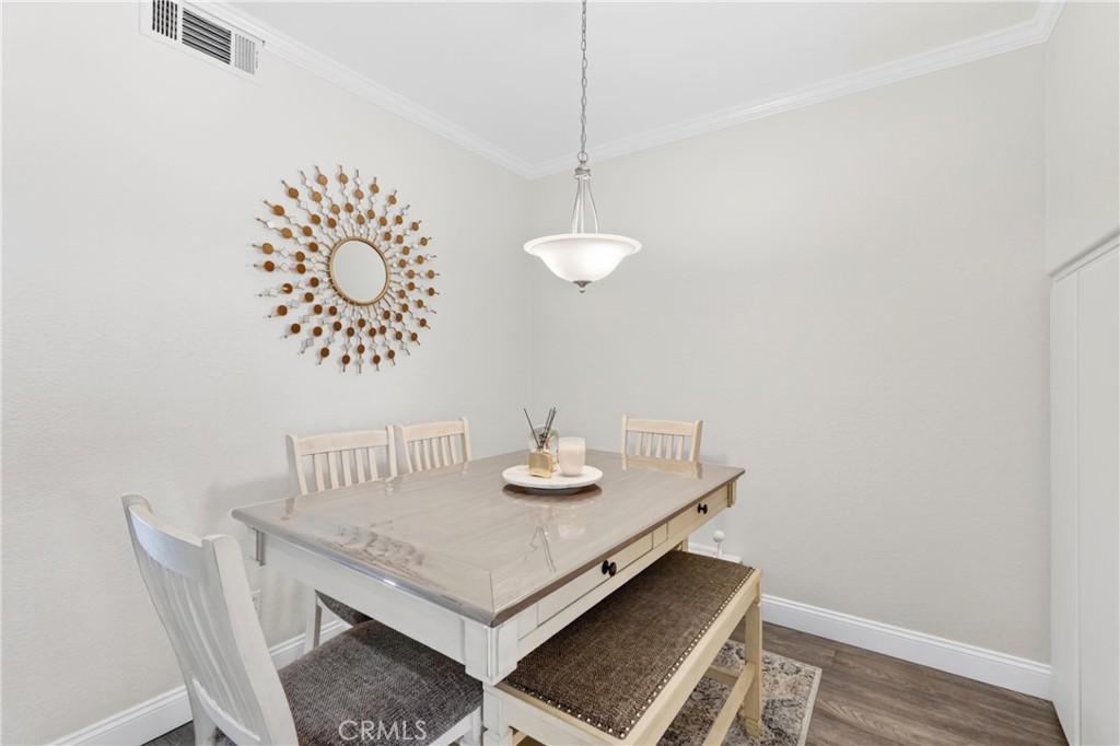 1027 S Stresa Property Photo 4