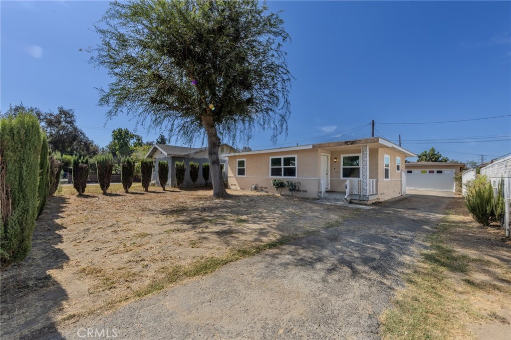 10318 Loch Lomond Property Photo 1
