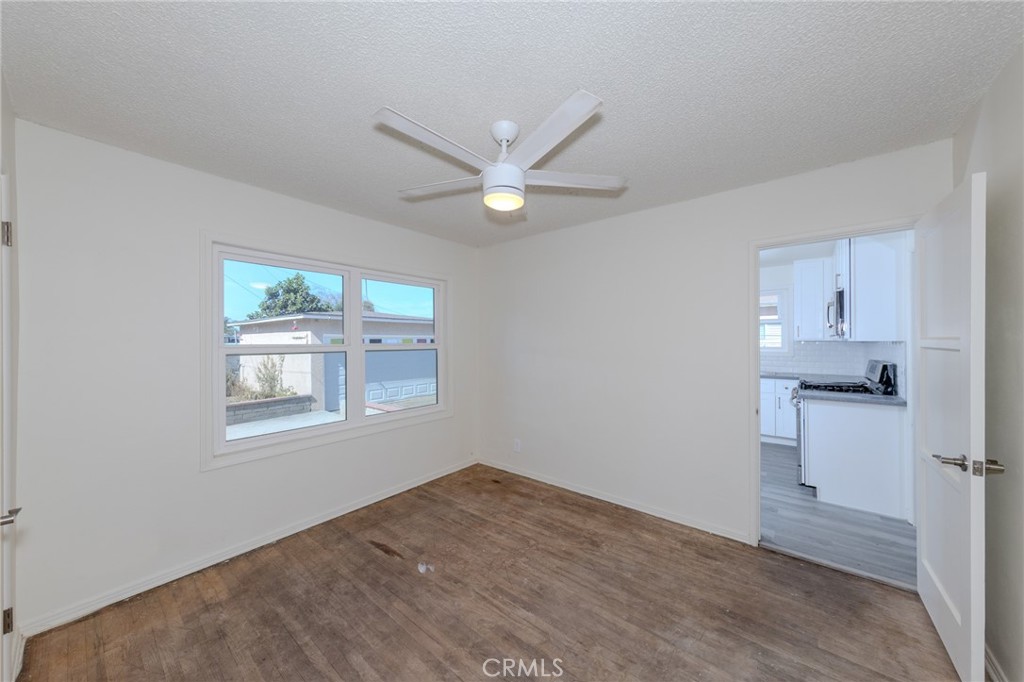 10318 Loch Lomond Property Photo 5