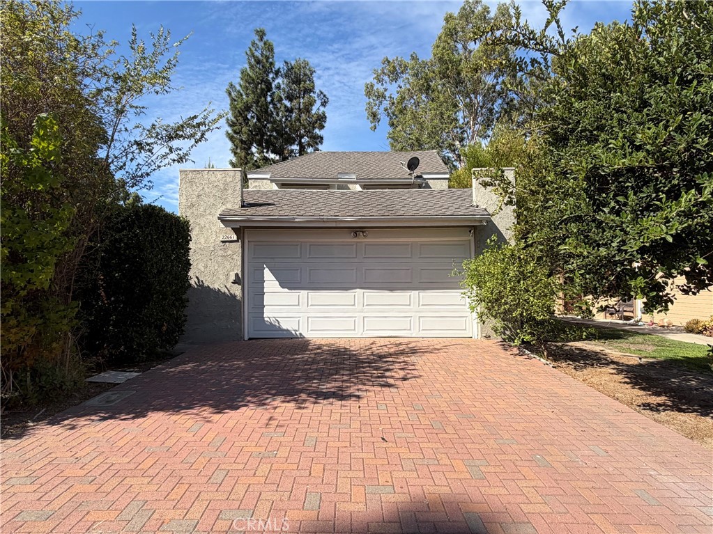 22661 Spring Lake Lane Property Photo 2