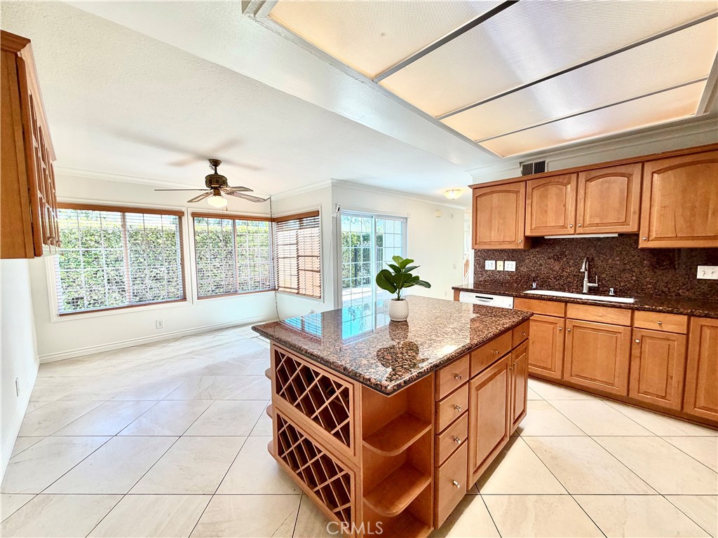22661 Spring Lake Lane Property Photo 4