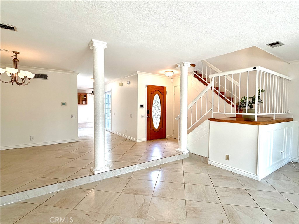 22661 Spring Lake Lane Property Photo 5
