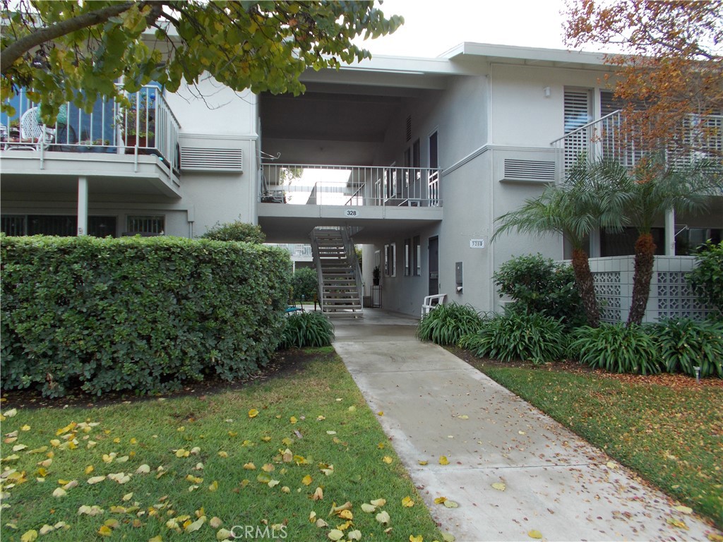 328 Avenida Carmel P Property Photo 2