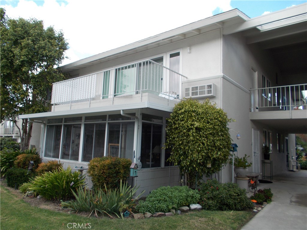 328 Avenida Carmel P Property Photo 4