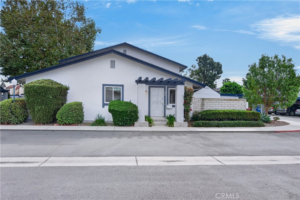 4713 Arena Property Photo 1