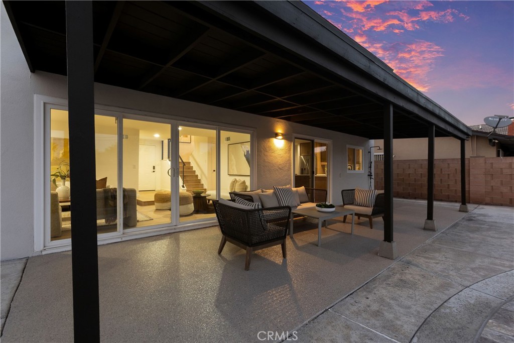 3709 S Olive Street Property Photo 11
