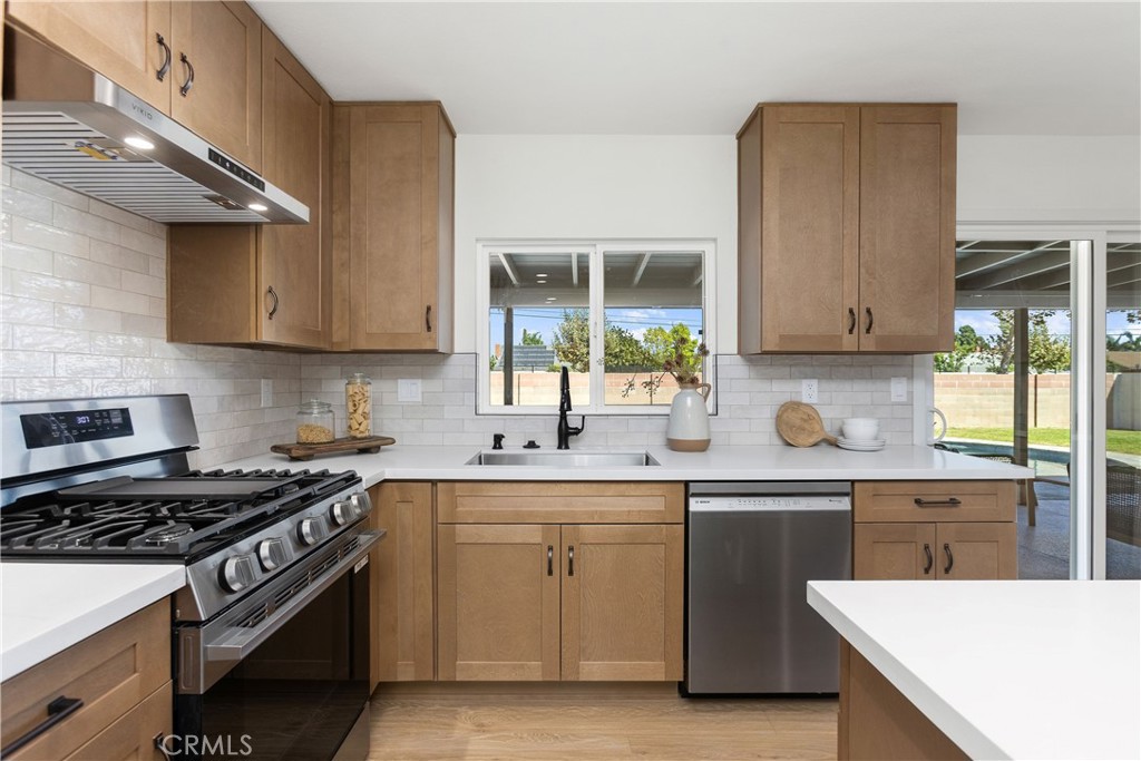 3709 S Olive Street Property Photo 21
