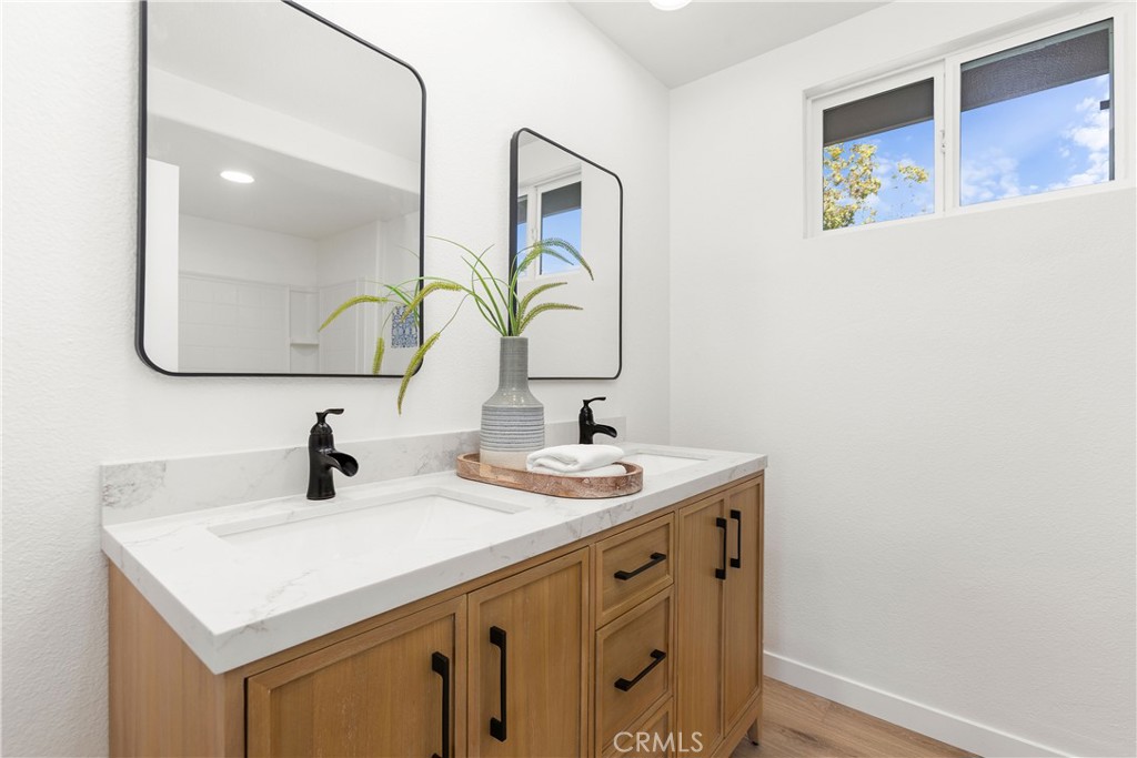 3709 S Olive Street Property Photo 43