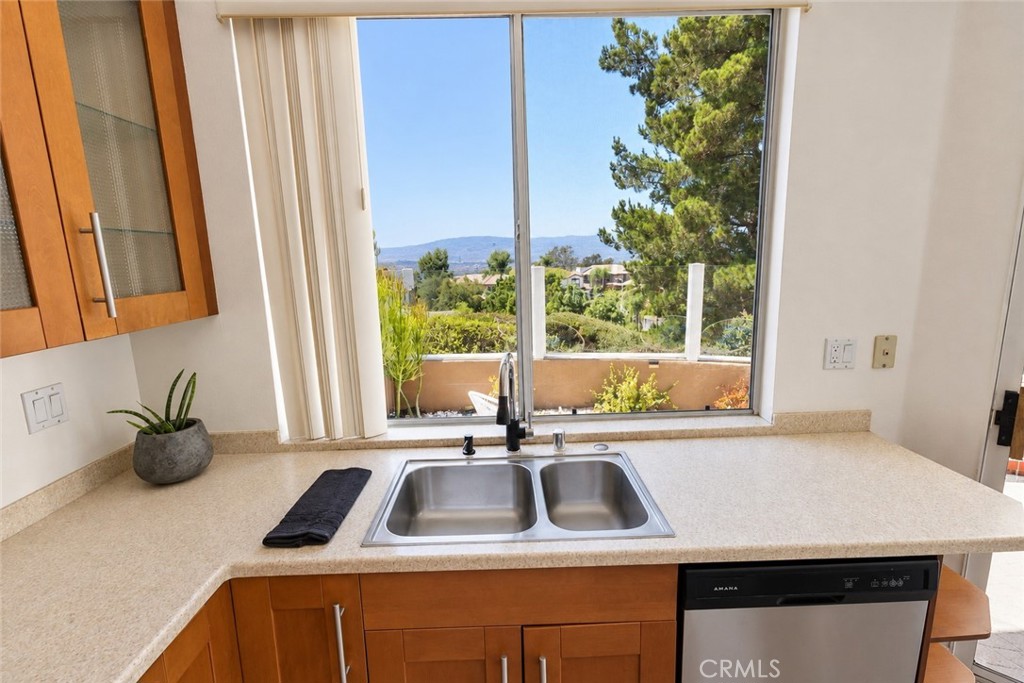 19381 Cascade Drive Property Photo 9