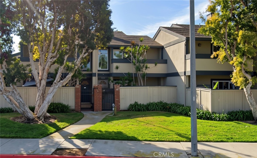 4526 Heil Property Photo 1