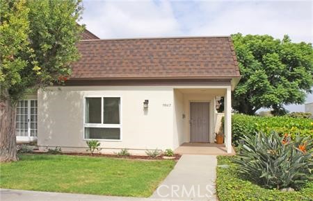 9862 Coral Cove Circle Property Photo 2