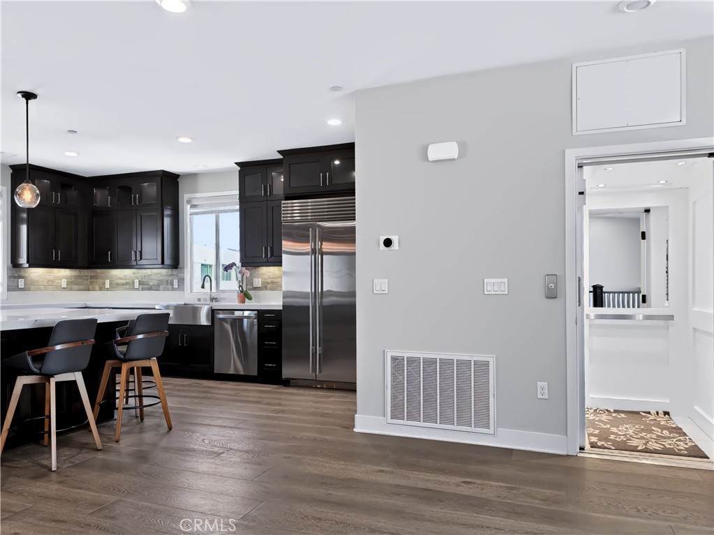 195 Stellar Property Photo 5