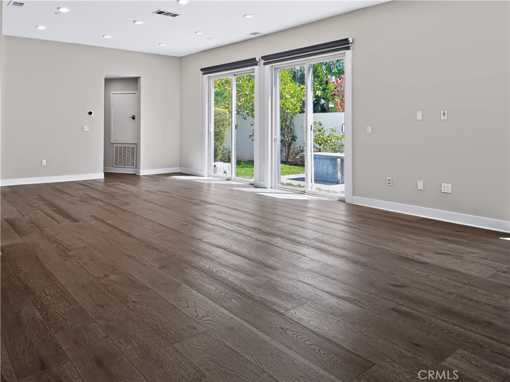 195 Stellar Property Photo 8