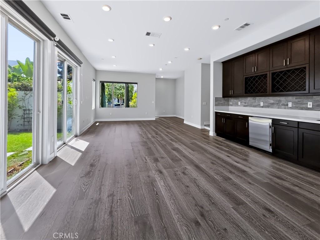 195 Stellar Property Photo 9