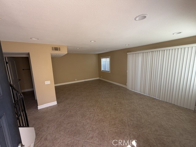 6 Willow Tree Lane Property Photo 2