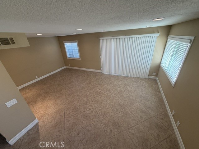 6 Willow Tree Lane Property Photo 3