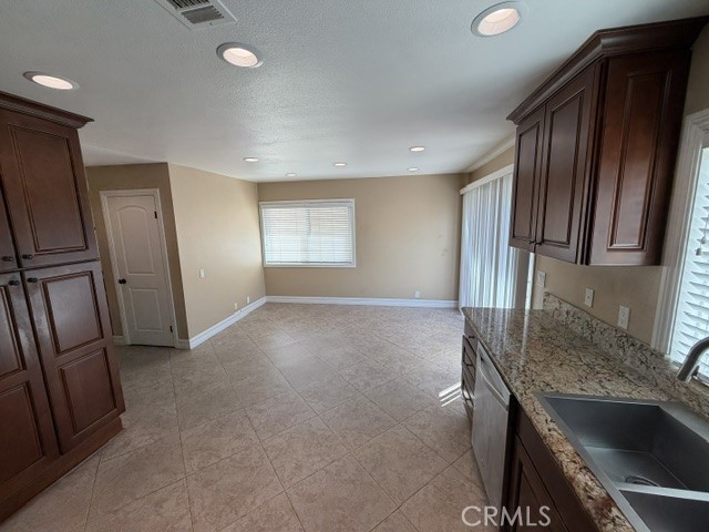 6 Willow Tree Lane Property Photo 12