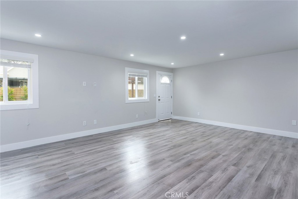 783 E Grand Property Photo 17