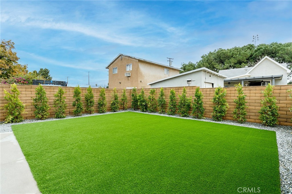 783 E Grand Property Photo 29