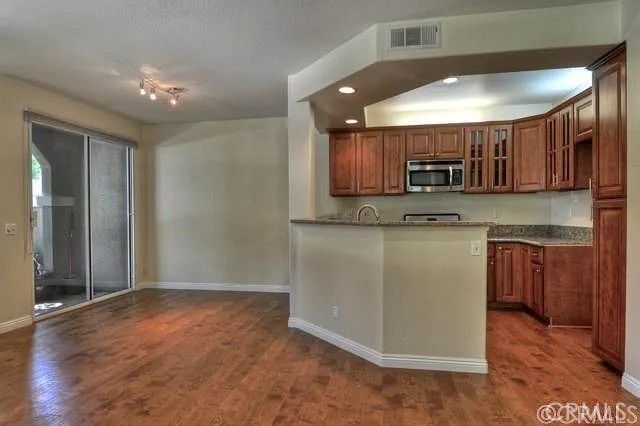 903 Maplewood Property Photo 2